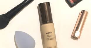 hourgl ambient soft glow foundation