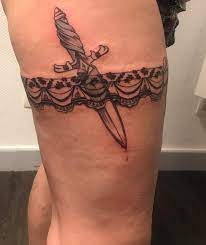 Jarretière dentelle, avec une... - Crazy-Ink-Tattoo by Anne | Facebook