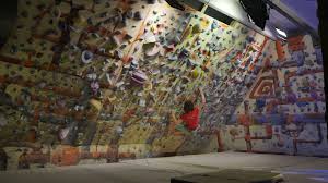 Adam ondra (born february 5, 1993) is a czech professional rock climber, specialising in lead climbing and bouldering. Setting Off For Another Lap Training With Adam Ondra Part 2 Epictv