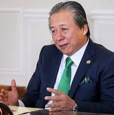 Former chief minister tan sri musa aman, who was widely speculated to be a wildcard candidate after being dropped by umno former sabah chief minister tan sri musa aman told a press conference in kota kinabalu on thursday (july 30) that it was not. Anifah Aman Owlapps
