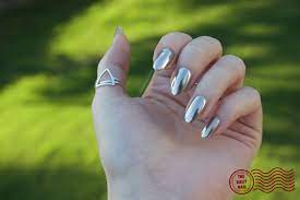 a ora chrome nails the daily nail