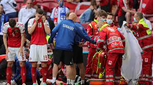 Eriksen collapsed on the field and had to be stretched off after receiving medical treatment for roughly 15 minutes, which included chest compressions. Gnxzsleod Aynm