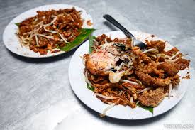 The penang char kuey teow recipe char kuey teow is now world famous. Bm Duck Egg Char Koay Teow Jalan Song Ban Kheng Best Food Network