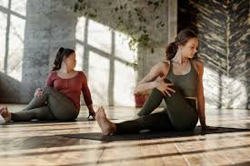 12 reasons yoga teacher trainings are