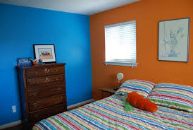 Need bedroom color ideas to spruce up your favorite space? Best Two Color Combination For Bedroom Walls For All Kinds Of Home