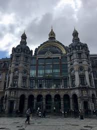 Jahrhundert, 500 m vom antwerpener hauptbahnhof entfernt bietet das huis dujardin ein ferienhaus zur selbstverpflegung. Bild Bahnhof Antwerpen Centraal Zu Bahnhof Antwerpen Centraal In Antwerpen