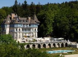 A partir de juin et jusqu'en automne, on peut visiter le parc des épouvantails. Les 10 Meilleurs Hotels A Proximite De Le Hameau Du Pere Noel Saint Blaise France