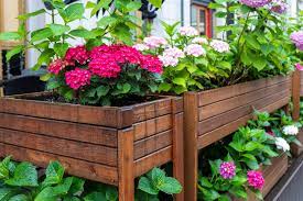 16 raised flower bed ideas that will