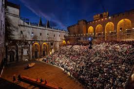 La Mirande | Avignon theater Festival & upcoming events | Provence
