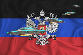Σημαία της Λαϊκής Δημοκρατίας του Ντονέτσκ και της Ουκρανίας σε ραγισμένη  γη με υφή και σιλουέτα ενός πολυβόλου και ενός χεριού Στοκ Εικόνα - εικόνα  από ntone, arno: 165237645