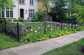51 Front Yard Fence Ideas To Transform