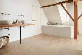 choosing wood floors for your bathroom