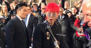 1 год назад 00:00:27 125. G Dragon Gets A Surprise Visitor During Paris Fashion Week Koreaboo