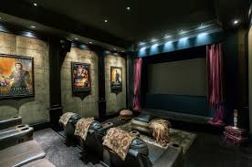 The ideal home theater closely resembles the feeling you get in a real movie theater with all of the audiovisual stimulation from the comfort of your own home. Home Theatre Room Design Ideas Hd Home Design