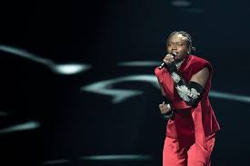 Het eurovisie songfestival 2021 wordt voorzien van gebarentolken, audiodescriptie en signdancers. A6pbo6nq0txahm
