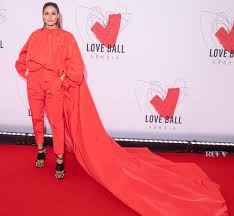 olivia palermo was seeing red at love