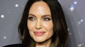 thank you angelina jolie for wearing