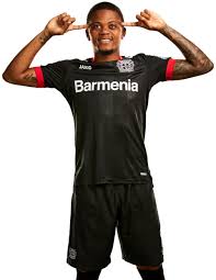 Leon patrick bailey (born 9 august 1997) is a jamaican professional footballer who plays as a winger for premier league club aston villa and the jamaican . Leon Bailey Attack Bayer 04