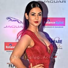 Alekhya angel hot photos in red dress. Hot Telugu Actress Hotteluguactres Twitter