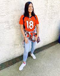 Plus fashion forward yet comfy outfits featuring chic jeans, jackets. Flannel Make The Game Day Outfit Gameday Outfit Football Mom Outfit Nfl Outfits