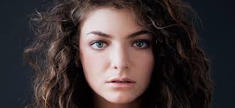 Lorde First Woman In 17 Years To Top Us Alt Charts