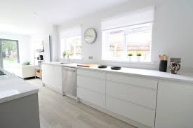 pale grey and white kitchen diner with