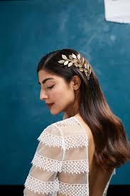Finding the right bridal accessories is more than just matching details to your dress. 28 Modern Hair Accessories For Your Wedding Day Martha Stewart
