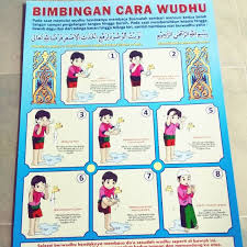Air untuk berwudhu merupakan air bersih dan suci (tidak berbau, kotor, memiliki rasa, air bekas wudhu. Poster Tata Cara Berwudhu Shopee Indonesia