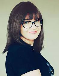 Whatever the reason you wear glasses, it is very important to find the most ideal hairstyles for women with glasses. 30 Stunning Hairstyles For Women Of All Ages Who Wear Glasses