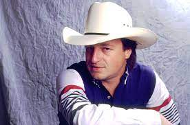 Music video by mark chesnutt performing too cold at home. Mark Chesnutt S Brother Jukebox Chart Rewind Billboard
