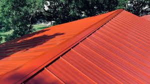 Como Instalar Poner El Ridge En Roofing O Techo De Metal Standing Seam Roofing