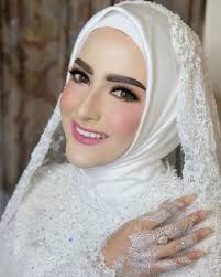 make up arab untuk pernikahan glamor