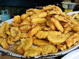 Pisang goreng kipas banyak ditemukan di pontianak, pekanbaru, dan riau. Facebook