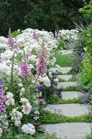 How To Create A Romantic English Garden