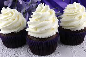 The easiest stabilized whipped cream recipe with confectioner's sugar and cream cheese. The Best Whipped Cream Frosting Two Sisters