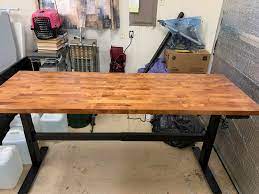 Please contact the mods for a custom vendor flair. Uplift V2 Commercial With Birch Butcher Block Top Standingdesk