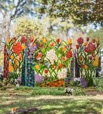 Budget Friendly Yard Art Ideas To