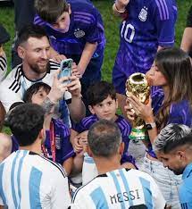 ¡FELIZ CUMPLE MES...SI! La emotiva carta de Lionel Messi a un mes de ganar la Copa del Mundo: "Qué hermosa locura vivimos"