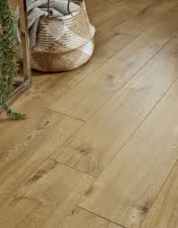 le harpenden oak laminate flooring