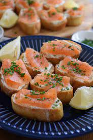 smoked salmon and cream cheese canapes