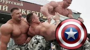 Kapitán Amerika naozaj existuje: TOTO je zrejme najsilnejší vojak sveta! ( VIDEO)
