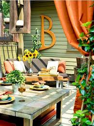 25 Colorful Backyard Decorating Ideas
