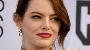It looks like the couple chose the name louise jean mccary for their daughter! Aufregend Emma Stone Spricht Erstmals Uber Muttergluck Promiflash De