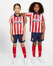 Compra tus entradas para el wanda metropolitano. Atletico De Madrid 2020 21 Home Younger Kids Football Kit Nike Gb