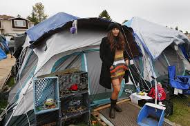 서브 프라임 모기지 사태 이후 텐트로 내몰린 미국인들 - 인스티즈(instiz) 인티영상 (종료)