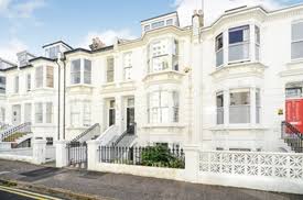 Brighton in england is a favourite with tourists thanks to its twinkling pier and bohemian vibe, and the creative locals make sure there's just as much colour behind closed doors. Property Search Results For Kemp Town Brighton Branch Fox Sons