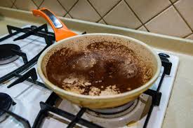 how to clean a burnt pan quick easy