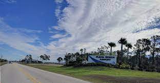 File:Punta Gorda Airport main entrance ...