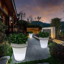 China Outdoor Led Planters And Pe