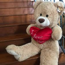 giant teddy bear stuffed toy